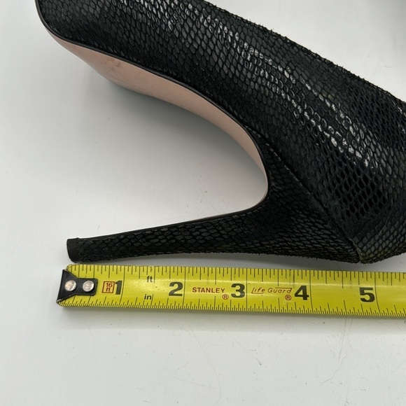 BCBGeneration faux snakeskin 4.75” heels! Size 7B - Picture 6 of 8